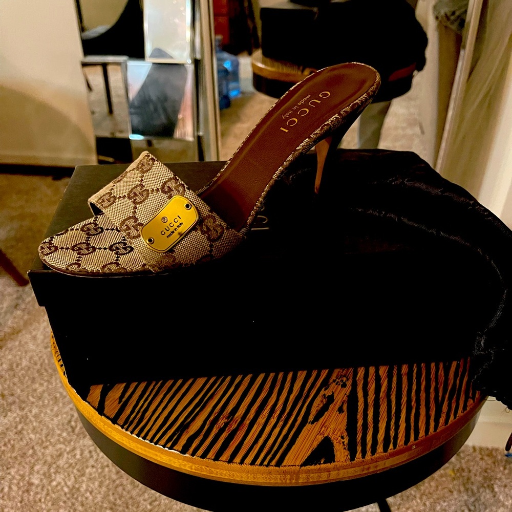 Gucci shoes